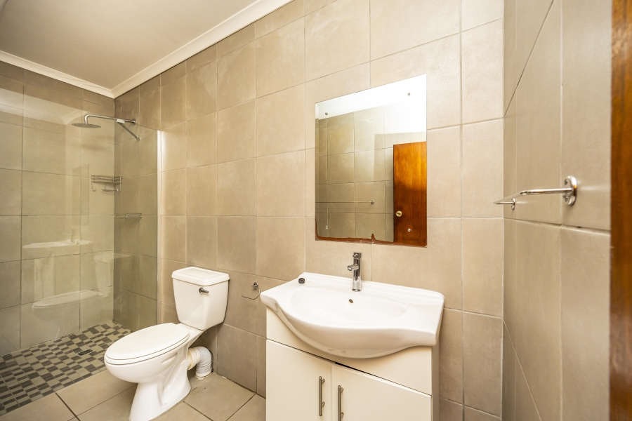 3 Bedroom Property for Sale in Bonza Bay Eastern Cape